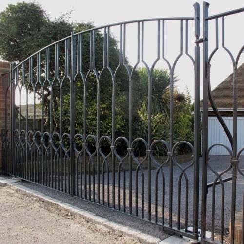 contemporary-entrance-gates-metalwork