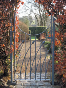 st.pier-contemporary-forged-gate