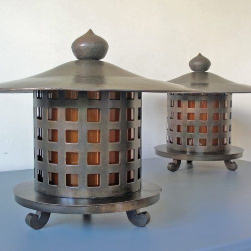 Bronze toro lamp garen lighting