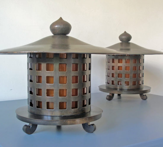Bronze toro lamp garen lighting