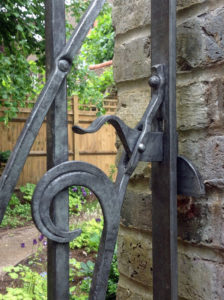 iron-garden-gates-latch