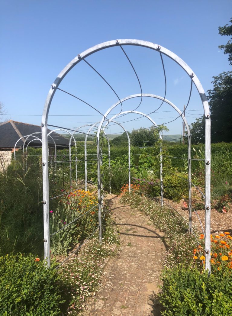 garden-arches-metal-path