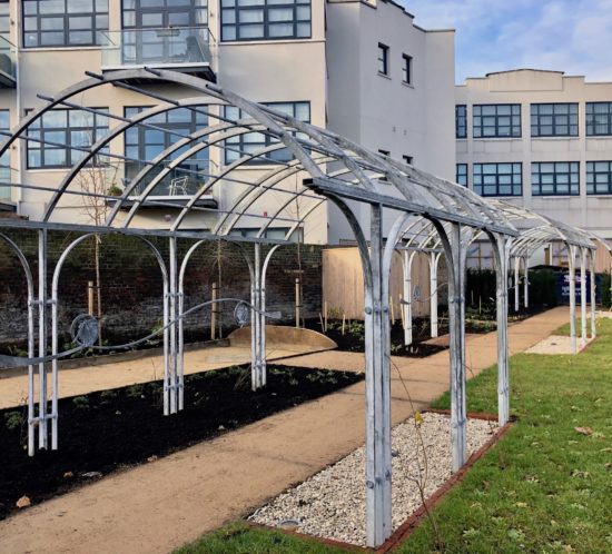 metal-pergolas-gardens
