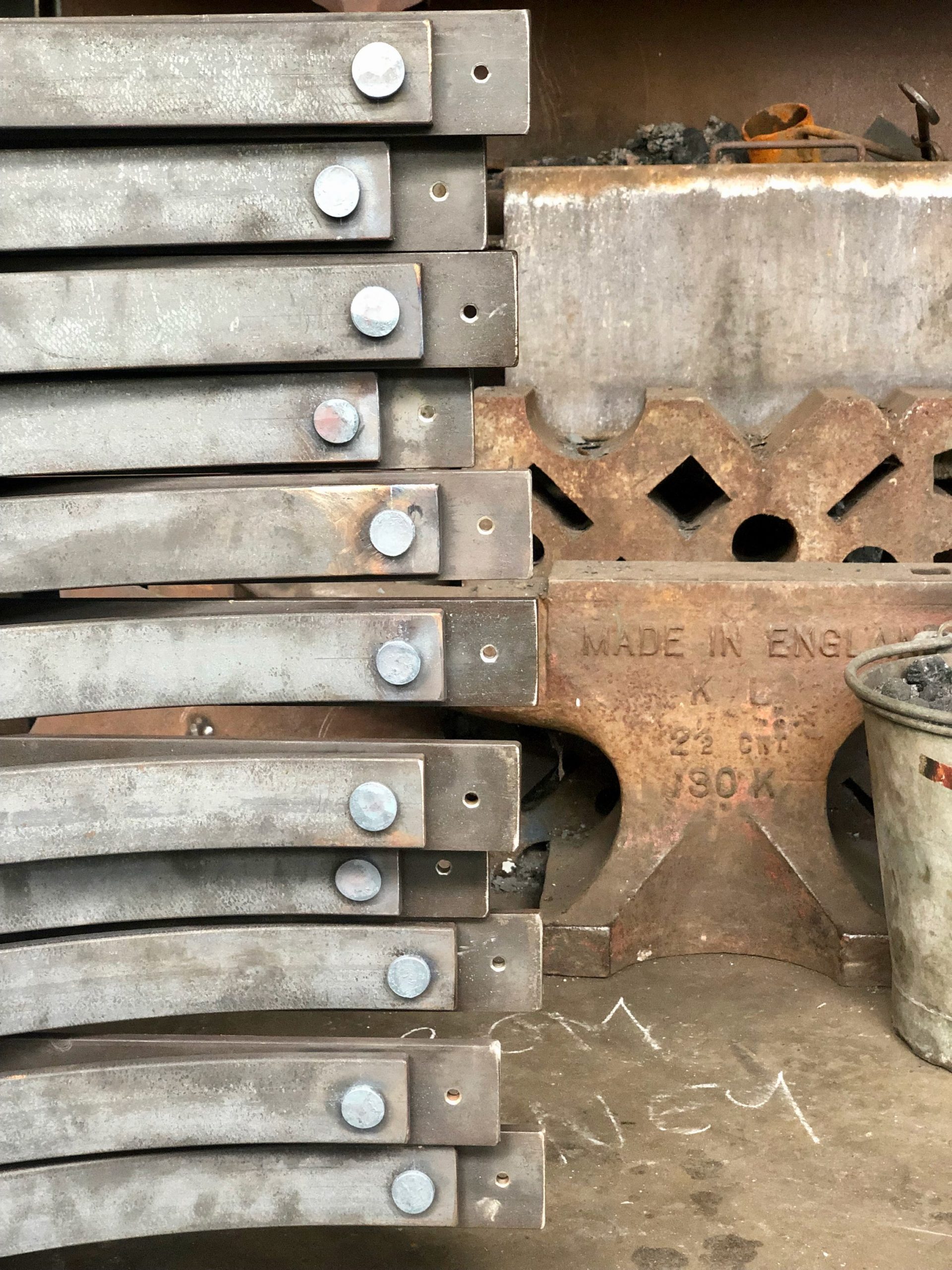 rivet-metal-pergola-detail