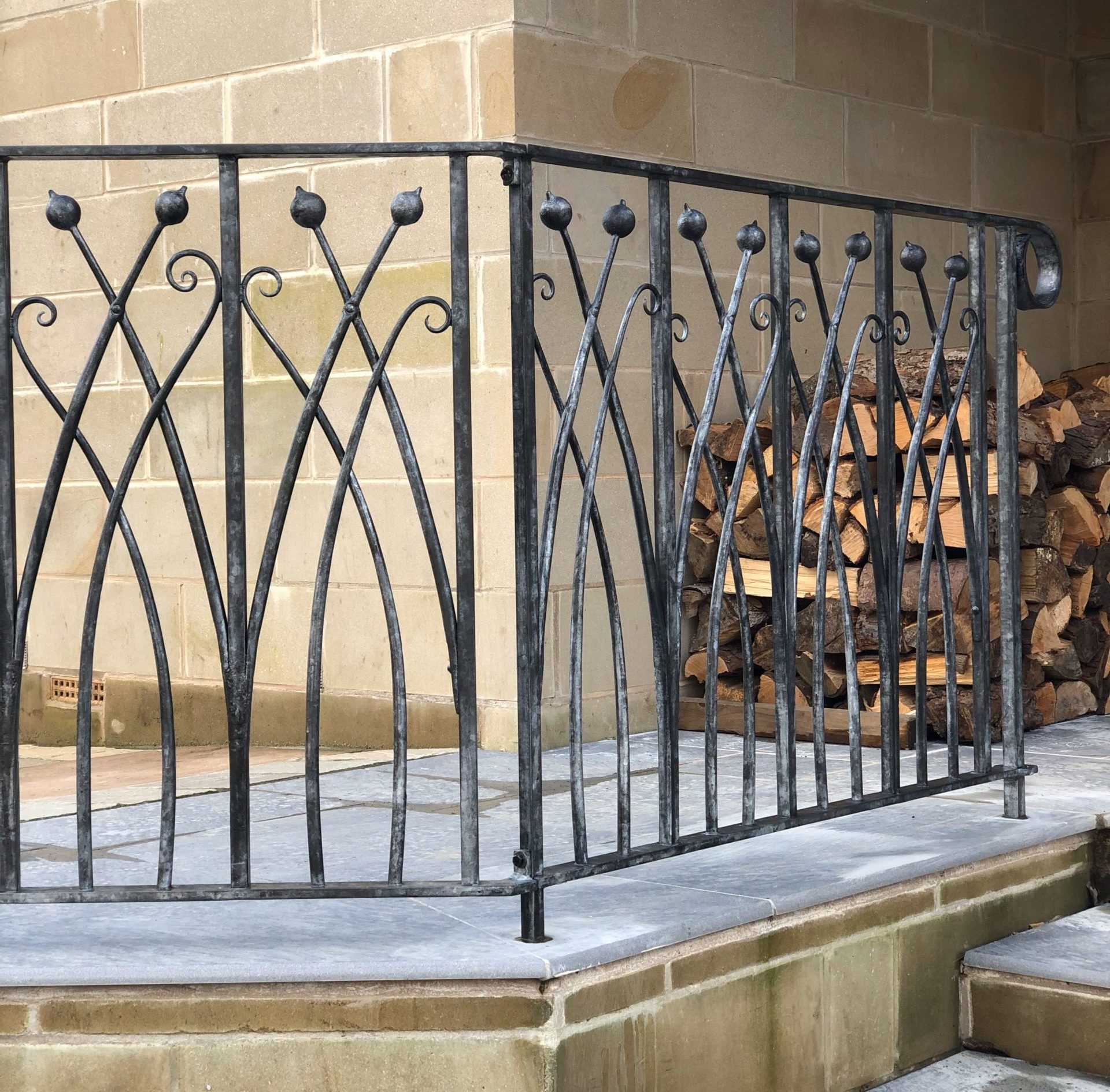 Meadow-railing-contemporary-metalwork