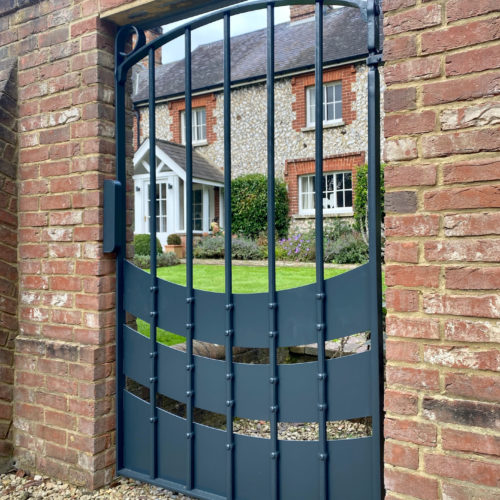 Plate-garden-gated-ironwork-blacksmith