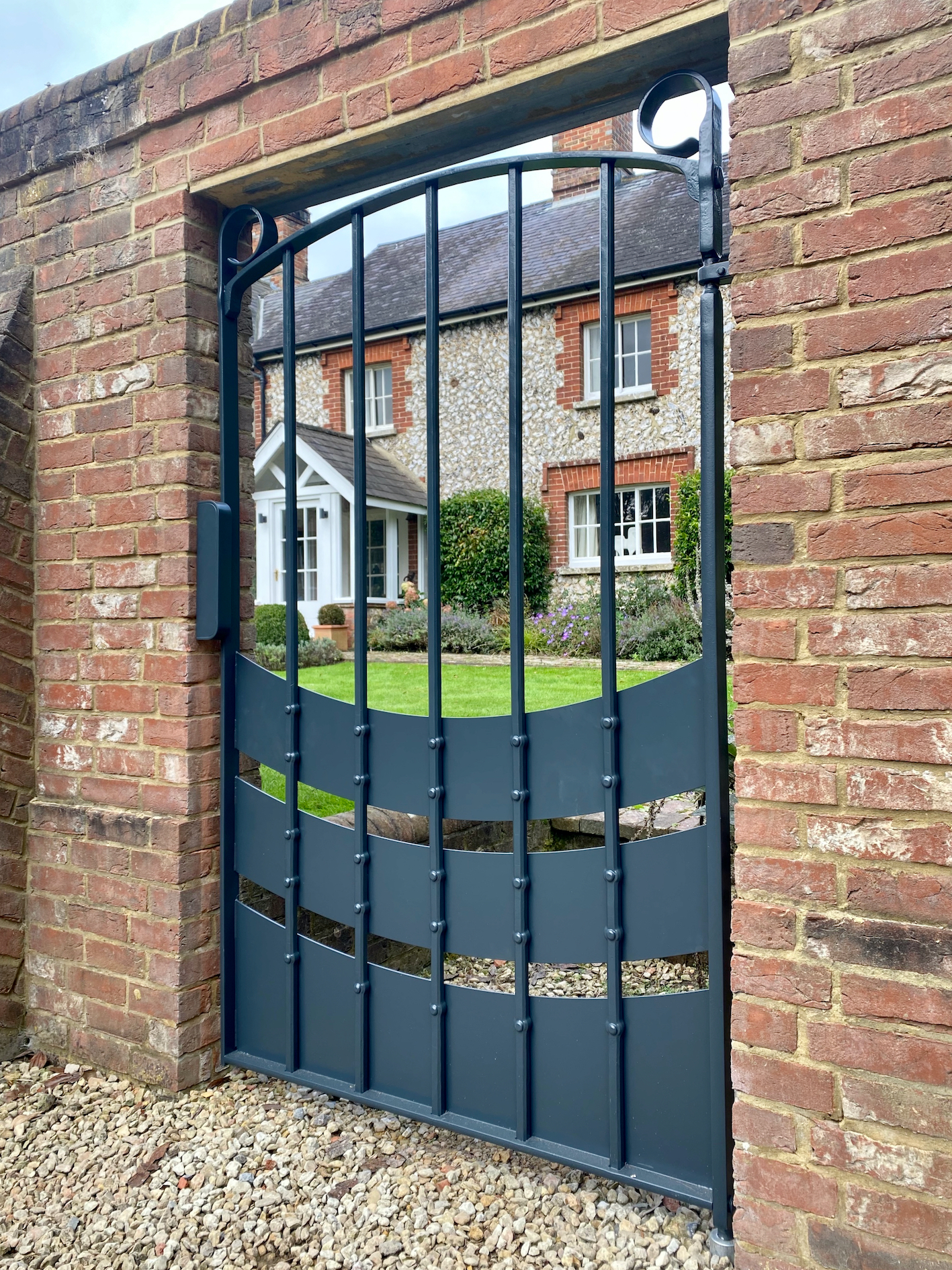 Plate Garden Gate