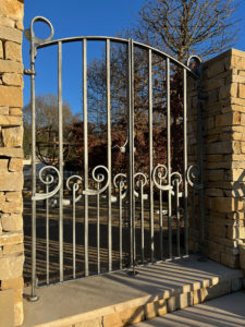 Forged-iron-garden-gates-design
