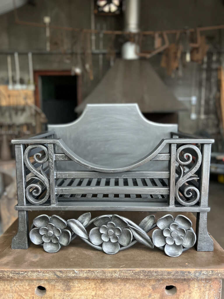Georgian-firebasket-decorative-fireplace-wrought-ironwork