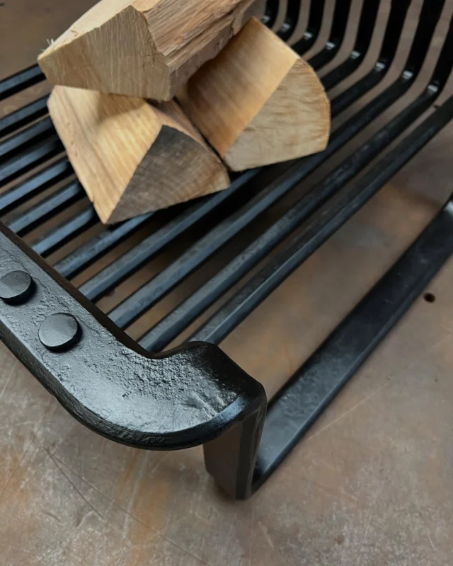 Here’s a few shots of the 2 extra large editions of our Fold and Upset fire baskets before they are crated up to ship. Commissioned by @kureckjones for a project of theirs in Rhode Island, these pieces of ironwork will last a lifetime. Really enjoyed forging these, particularly how well these scaled up from the originals. These 2 are big with footprints of around 80x65cm. #interiors #fireplace #hearth #metaldesign #blacksmithdesigner #firebasket #fire #ironwork #forged #interiordecor